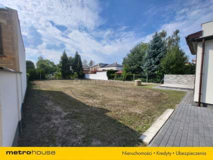 Mały nowoczesny dom 65m z dużym ogrodem