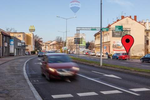 Działka pod zabudowę usługowo-handlowo-mieszkalną.