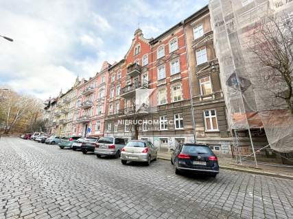 Klimatyczne mieszkanie 98 mkw obok Parku, balkon