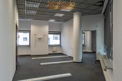 Wynajmę lokal biurowy 320m2 Ursynów Ken 36