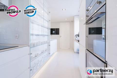 Piękny,elegancki Penthouse z 120m tarasem na dachu