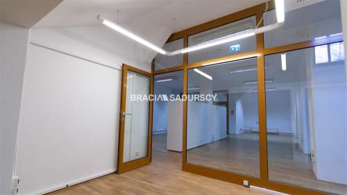 PODDASZE w zabytkowej Willi Decjusza 233m2