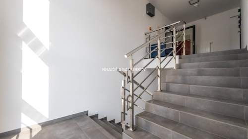 Bronowice, 217m2 biur parking