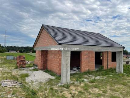 Dom wolnostojący przy Puszczy 120m2 stan surowy
