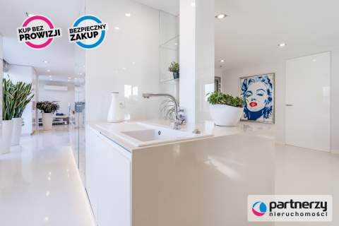 Piękny,elegancki Penthouse z 120m tarasem na dachu