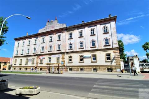 Kamienica z własnym parkingiem / ul. Mickiewicza