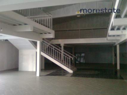 Lokal w centrum handlowym miasta.