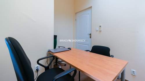 Atrakcyjny lokal w pobliżu Ronda Mogilskiego
