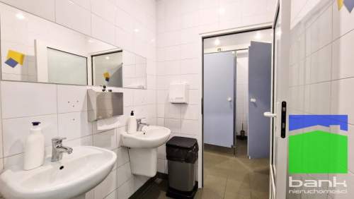 Pabianice - magazyn 670 m2 Ip. winda towarowa