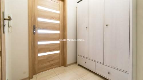 Studio na wynajem / garaż / czynsz tylko 210 zł 