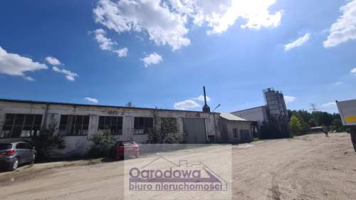 zakład produkcyjny, bocznica kolejowa, blisko A2