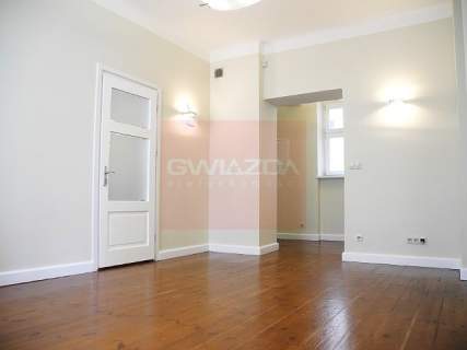 Nieruchomość komercyjna do wynajęcia, 110 m2, Warszawa