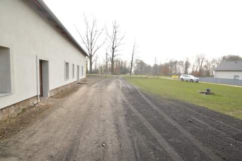 Dzialka inwestycyjno-budowlana w Dębiu