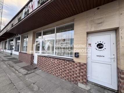 Lokal z witryną przy głównej trasie Gdy Grabówek