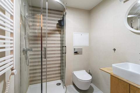 2 POKOJE - ULICA STUDENCKA - SUTERENA - 28,78 M2