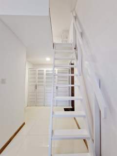 STUDIO Z ANTRESOLĄ - STAROWIŚLNA - 33,50 M2