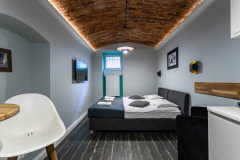 2 POKOJE - ULICA STUDENCKA - SUTERENA - 31,08 M2