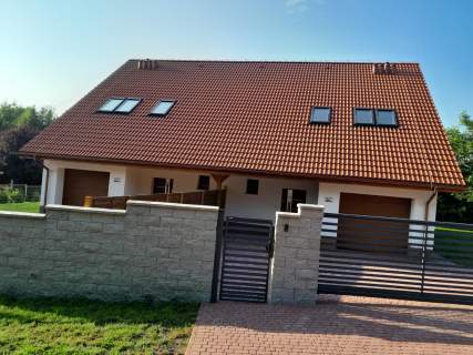 Dom w zabudowie bliźniaczej Polanica Górna -WOLANY
