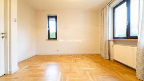 Na wynajem Rezydencja, Wola Justowska/wysoki stand