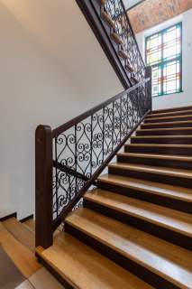 STUDIO Z ANTRESOLĄ - STAROWIŚLNA - 33,50 M2