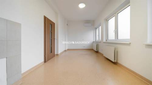 Lokal usługowo-handlowy, okolice Bronowic 