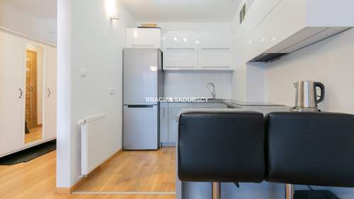 3 pokoje, miejsce parkingowe w cenie, 60m2