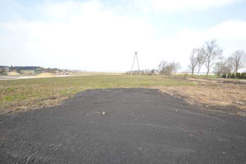 Dzialka inwestycyjno-budowlana w Dębiu