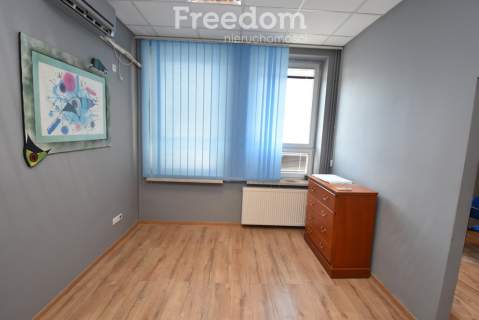 Biuro z dwoma pokojami ok.27m2