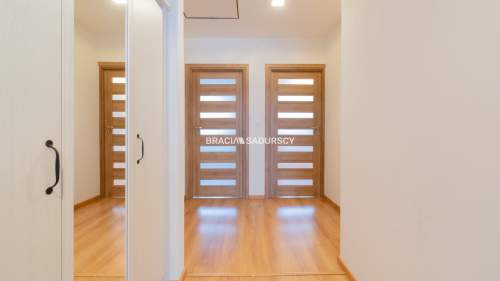 3 pokoje, miejsce parkingowe w cenie, 60m2