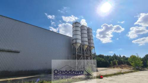 zakład produkcyjny, bocznica kolejowa, blisko A2