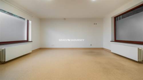 Lokal usługowo-handlowy, okolice Bronowic 