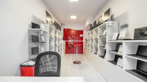 Lokal handlowy 31,4 m2, Stare Miasto 