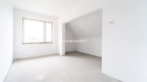 Skawina po remoncie, 4 kondygnacje/osobna klatka