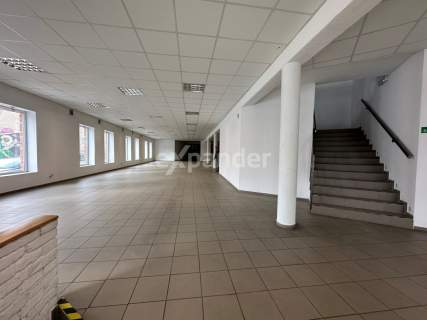 Lokal handlowo-usługowy 1300m2 w centrum