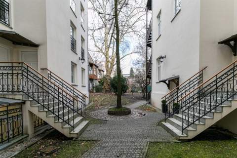2 POKOJE - ULICA STUDENCKA - SUTERENA - 38,55 M2