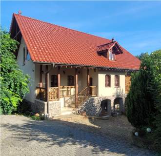 Piekny dom 230m2 z duzym ogrodem i dzialka 54 ar