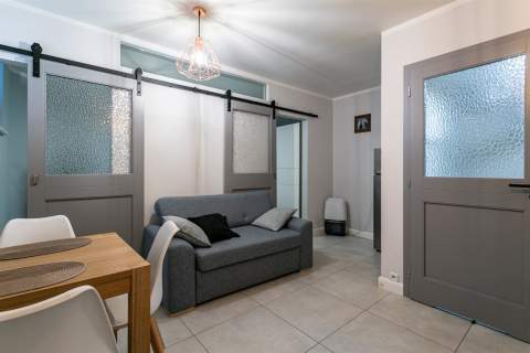 2 POKOJE - ULICA STUDENCKA - SUTERENA - 38,55 M2