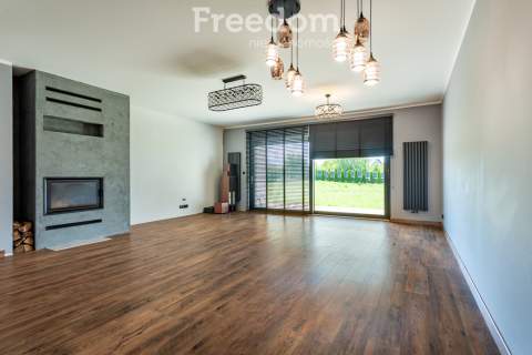 Nowoczesny dom na os. Podgrodzie, pow. 240 m2