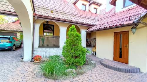 Przestronny dom 428 m2 ul. Moniuszki Biłgoraj