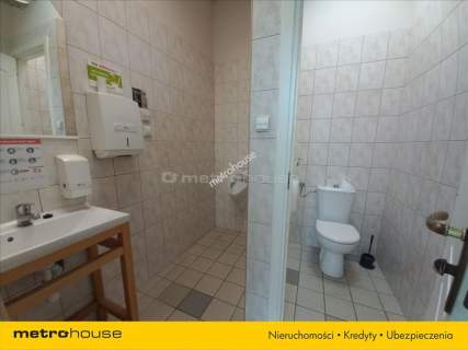 Lokal na biuro lub salon sprzedaży, z parkingiem