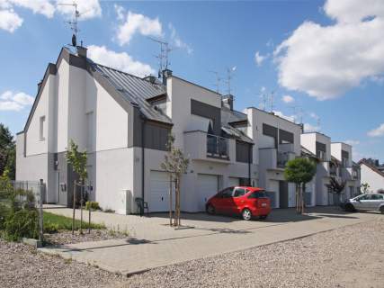 Komfortowe -3pokoje z balkonem.