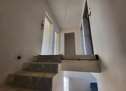 Dwupoziomowy apartament z ogrodem w Chwałęcicach