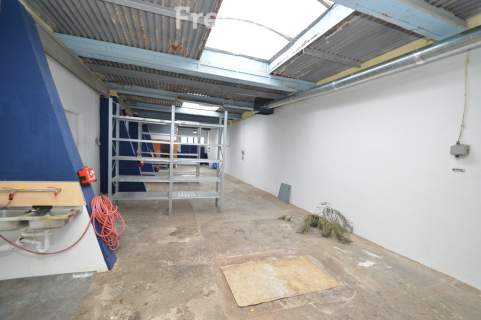 Obiekt magaznowy ok.150m2