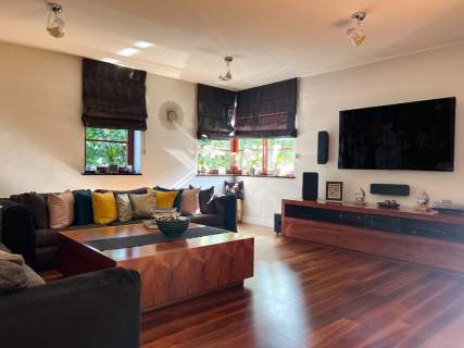 Przestronny apartament na kameralnym osiedlu taras