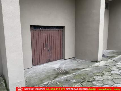 Garaż w budynku ul. Kalinowszczyzna.