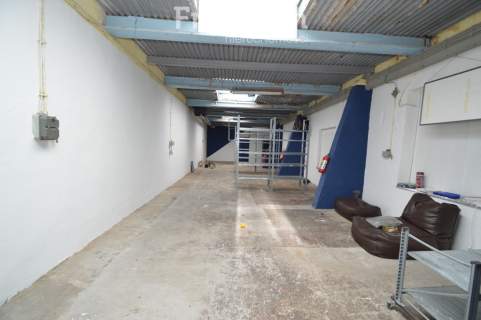 Obiekt magaznowy ok.150m2