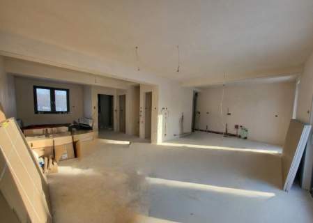 Dwupoziomowy apartament z ogrodem w Chwałęcicach