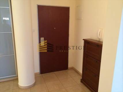Luksusowy apartament z pięknym widokiem na Warszaw