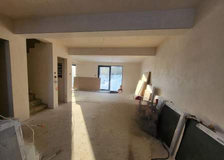 Dwupoziomowy apartament z ogrodem w Chwałęcicach