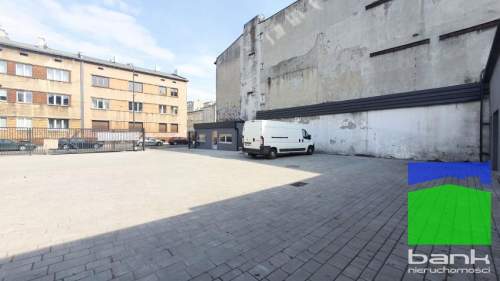Centrum do wynajęcia lokal na parterze 250 m2